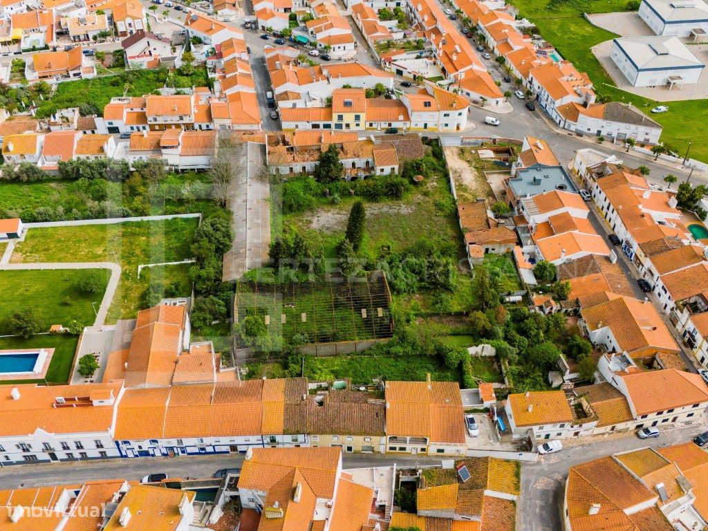 Dois Prédios para Reabilitar no Centro de Sousel - Uma Oportunidade...