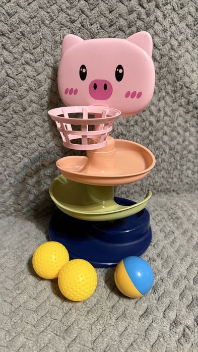 Розвиваючі іграшки для дитини