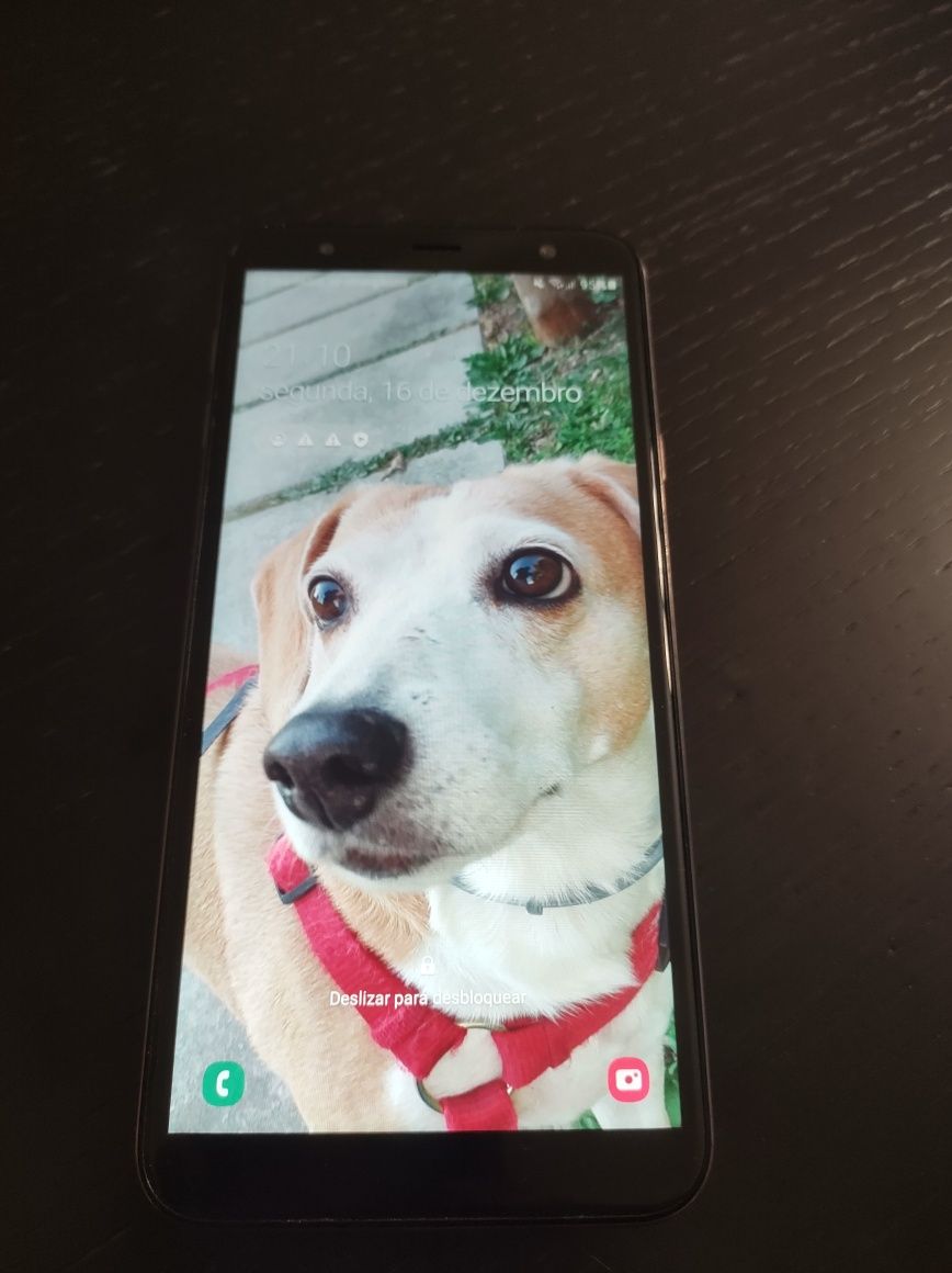Samsung Galaxy J4+ Dourado