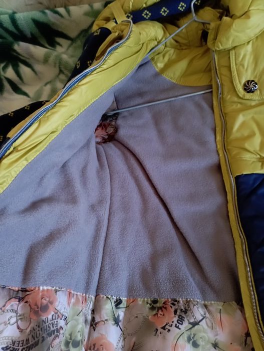 Зимняя женская куртка, р. 42