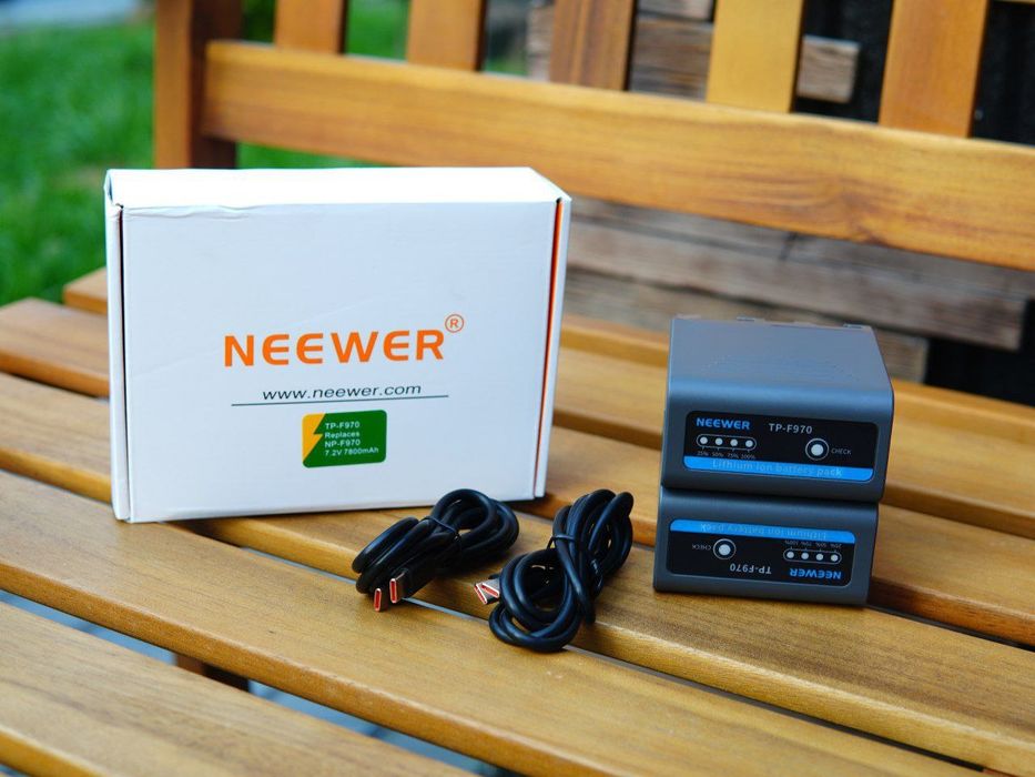 Комплект аккумуляторов Neewer TP-F970 7800 мАч — 2 батареи для камер