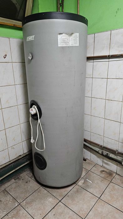 Bojler na ciepłą wodę