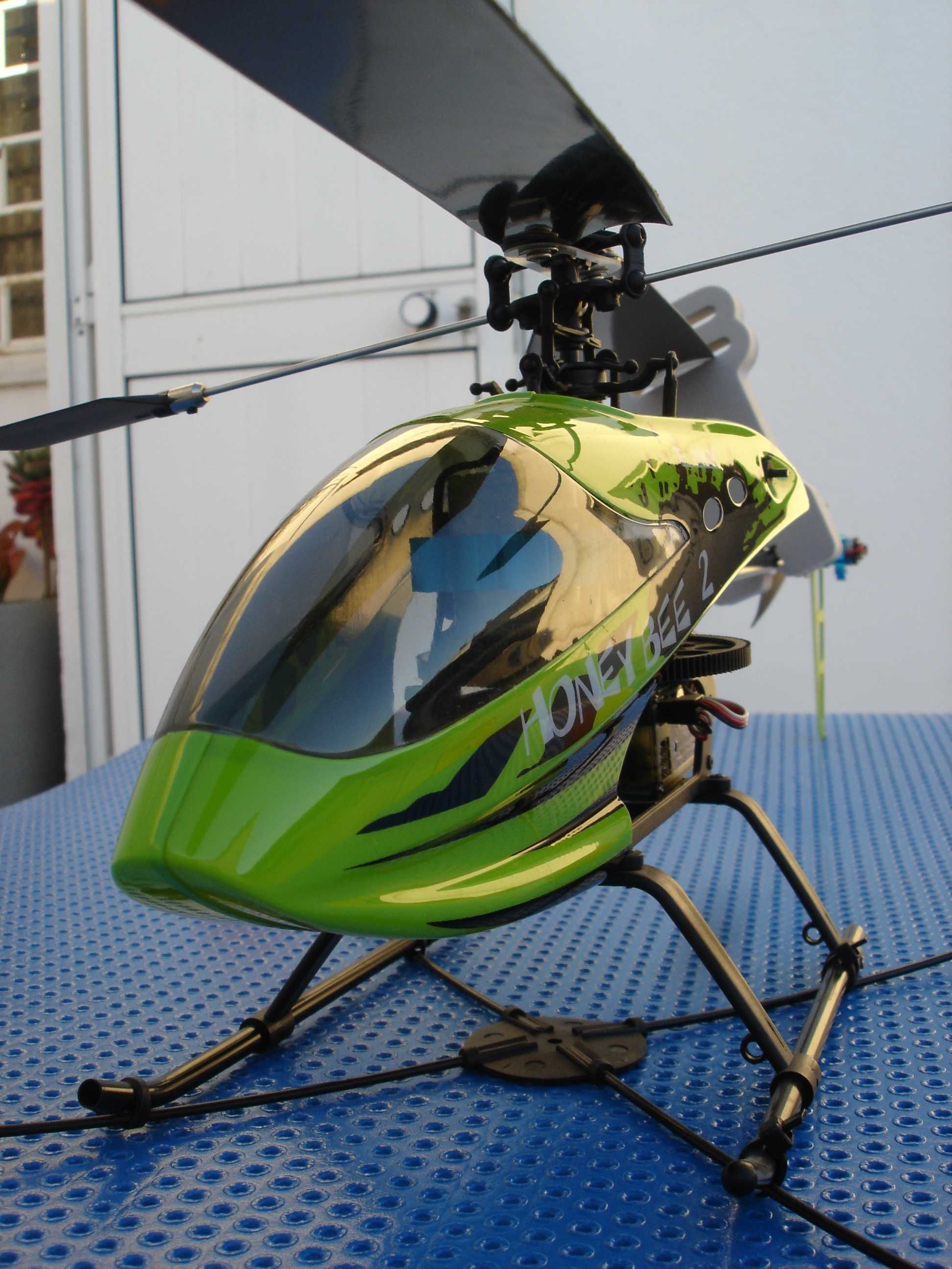 Helicoptero telecomandado 4CH - E-sky Honee Bee 2