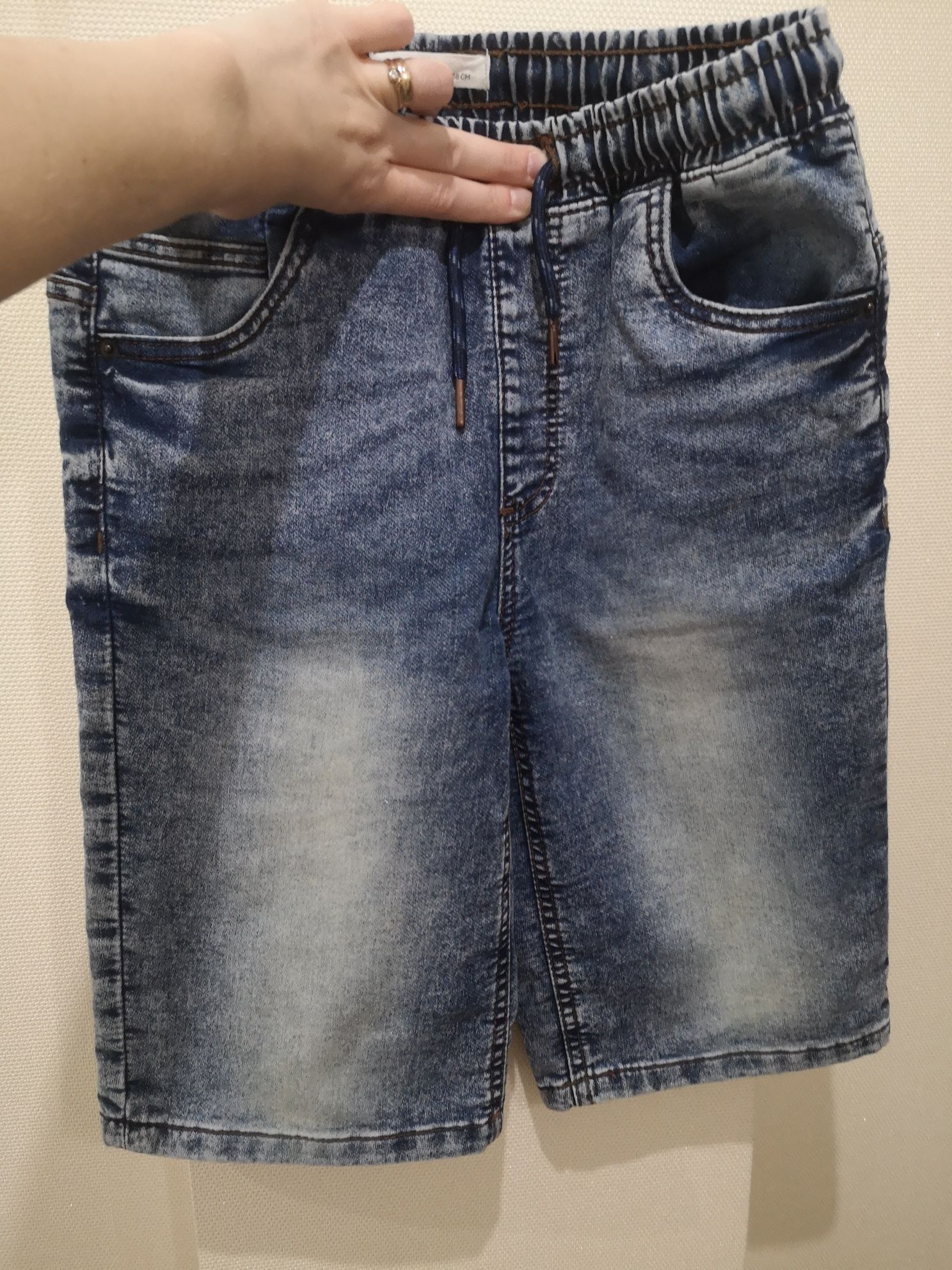 Шорты джинсовые  Reserved р. 158 на хлопчика джинсовые шорты