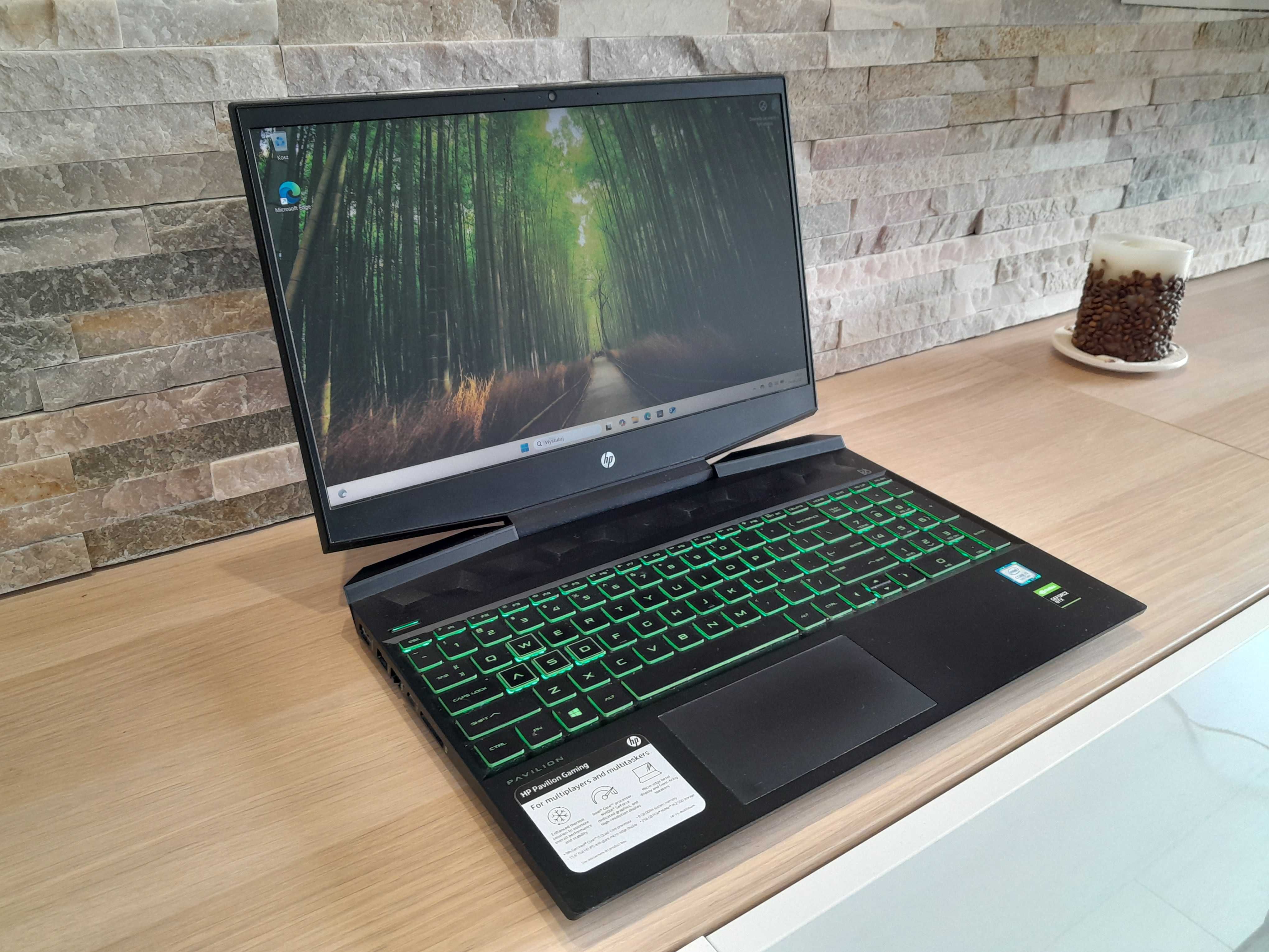 Laptop Gamingowy HP/ Geforce GTX 1650 / Core i5 9300H / SSD / Jak nowy