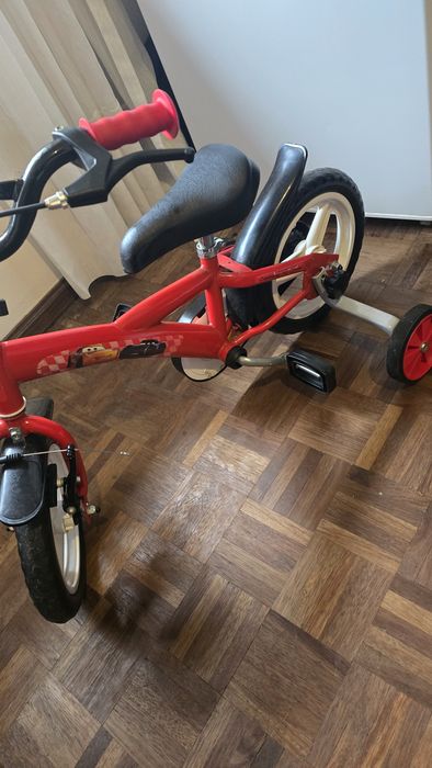 Bicicleta infantil com rodinhas