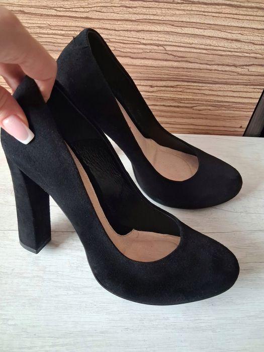 Продам розкішні туфельки BRAVO MODA з натуральної замші