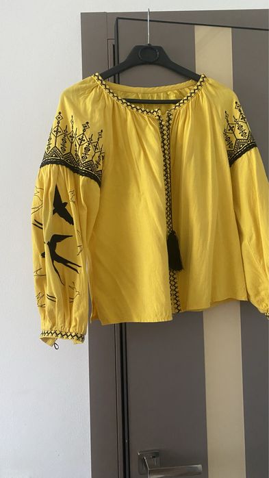 Вишиванки на полотні- льон