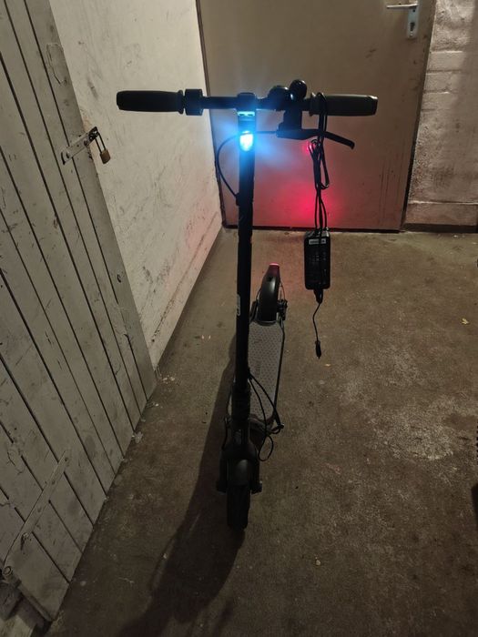 Електросамокат Segway Ninebot E22