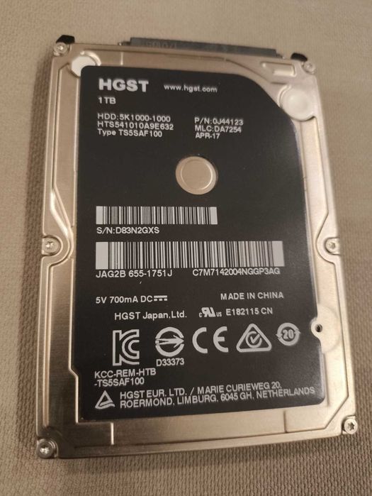 Продам HDD 2.5" SATA III на 1000гб