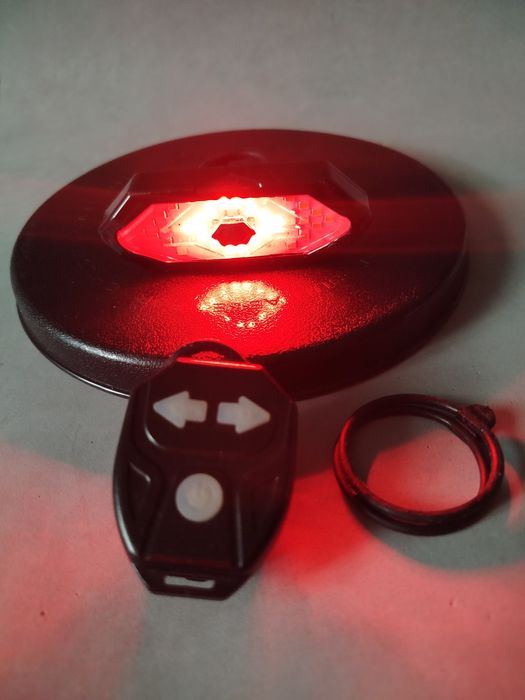 Światło LED USB rowerowe z kierunkowskazami