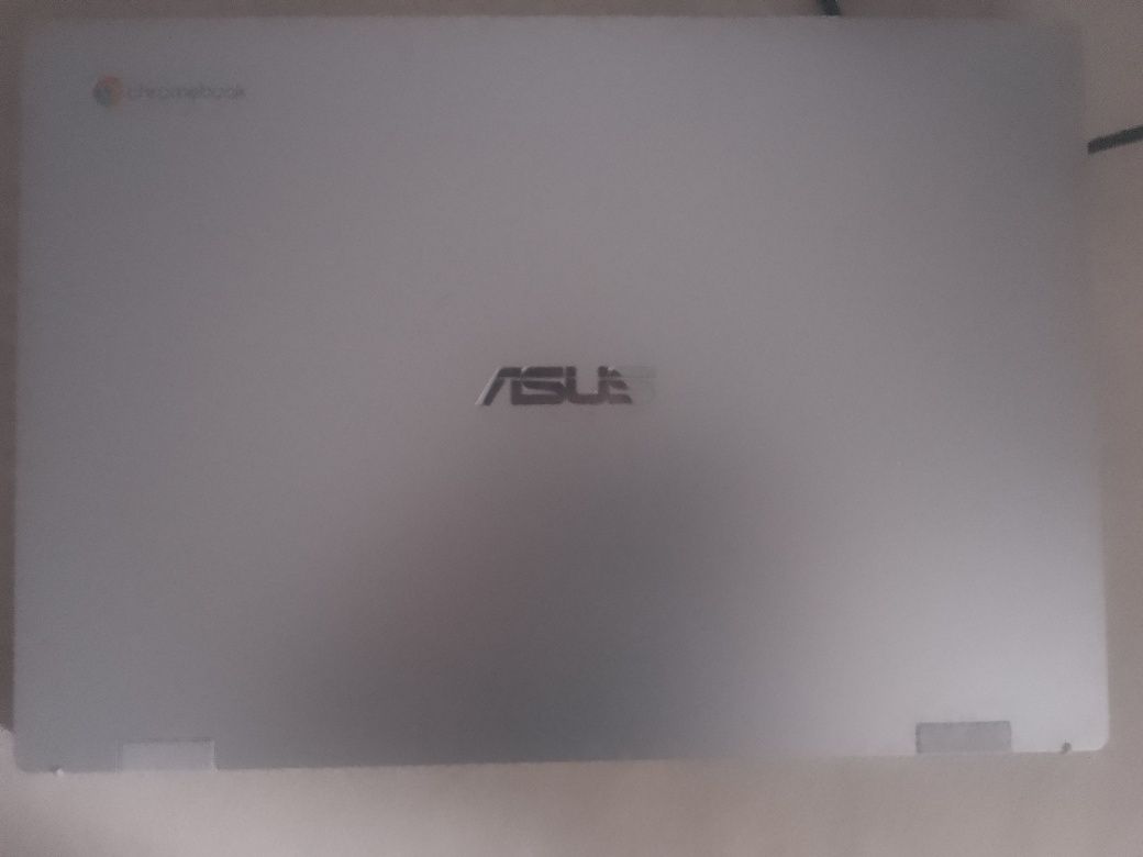 Asus stan jak nowy