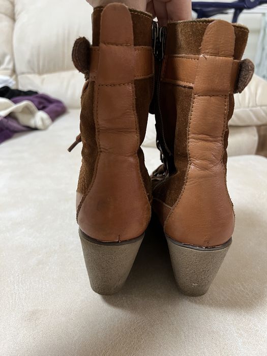 Зимові черевики жіночі