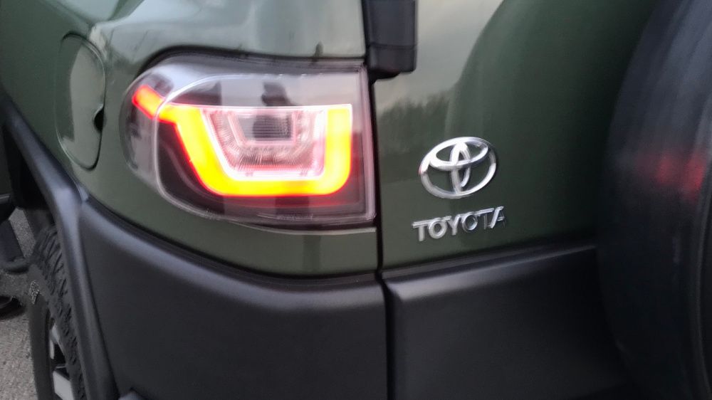 Toyota FJ Cruiser (2004-2015) Оптика, решетка, фонари, набор