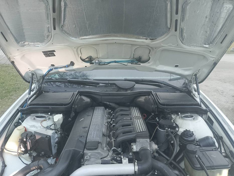 Продам гарну BMW E39