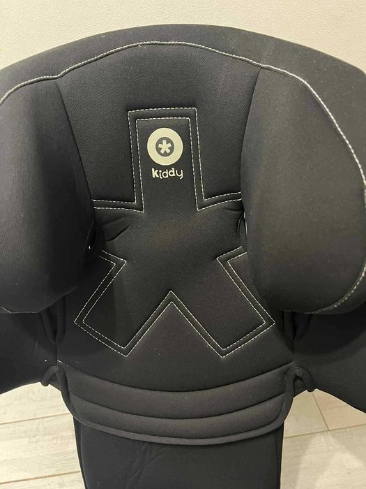 Дитяче автокрісло kiddy