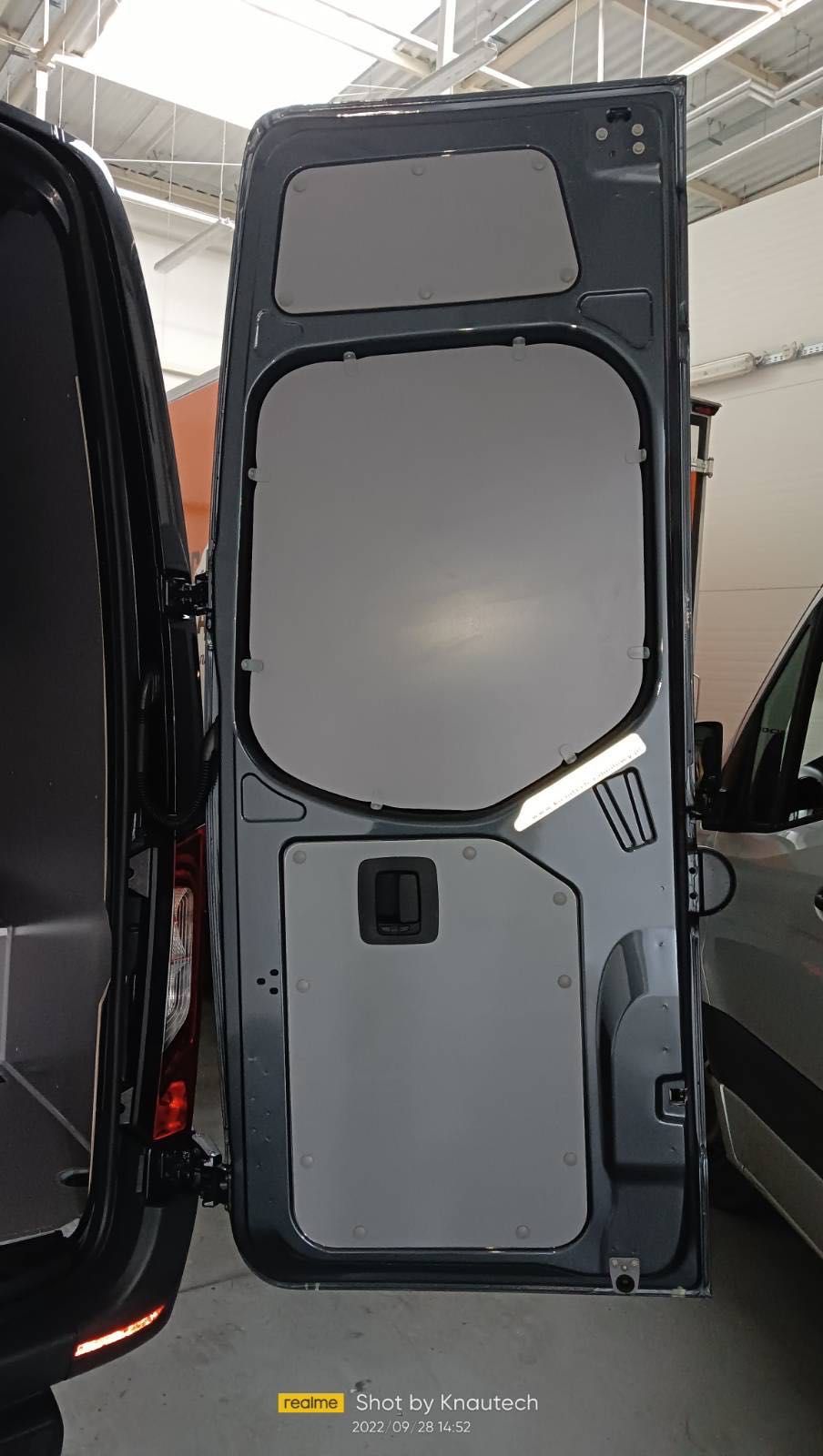 Mercedes Sprinter L3H2 Zabudowy samochodów dostawczych KNAUTECH