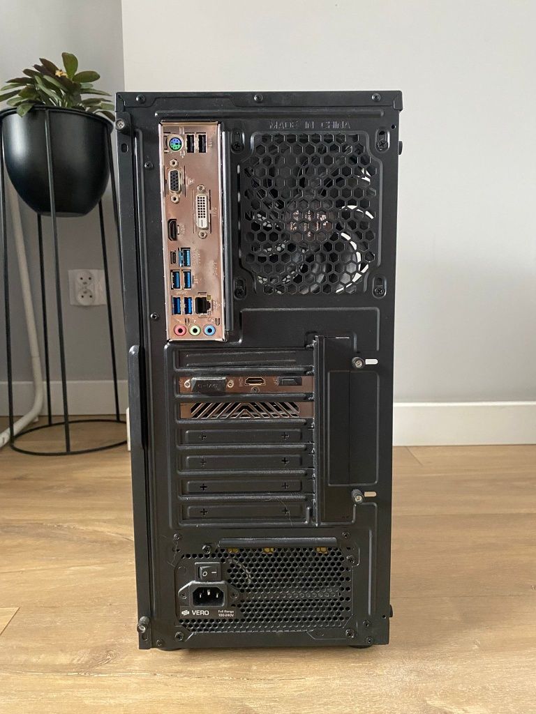 Komputer PC GTX 1650 Super Windoforce OC 2X 4GB