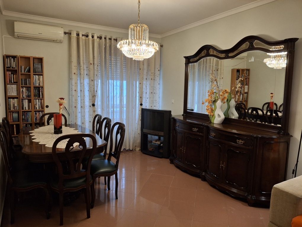 Mobília de sala de jantar