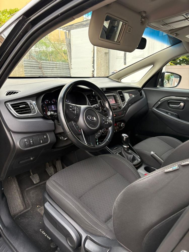 Kia Carens 1.7 Diesel 7 lugares 140 CV