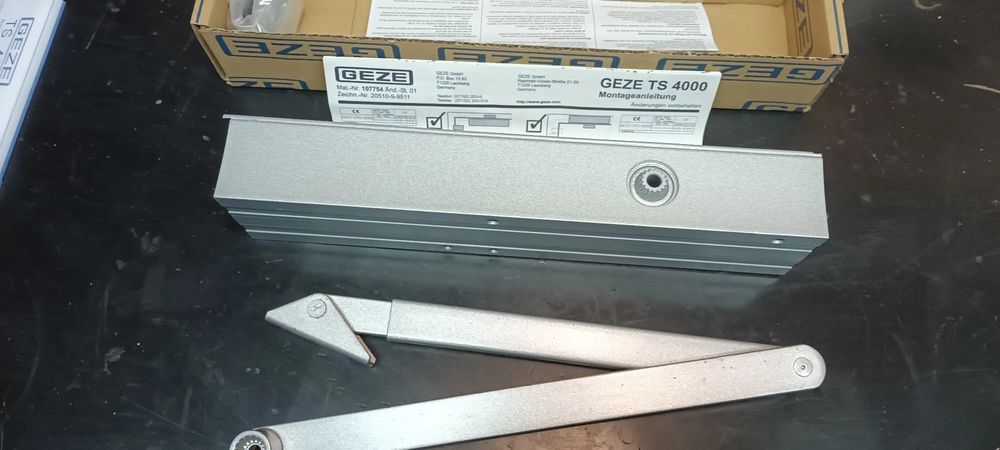 Продам доводчик дверей марка Geze ts 4000 en 5-7