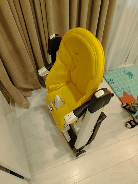 Дитячий стільчик Peg Perego