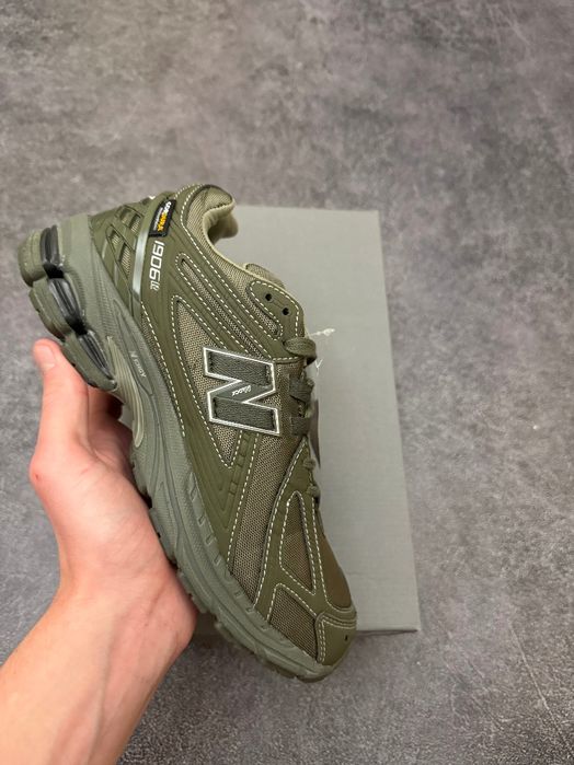 New Balance 1906r Black Cordura Olive