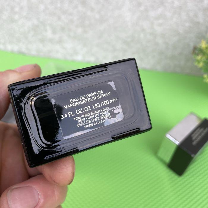 Tom Ford Tobacco Oud парфуми