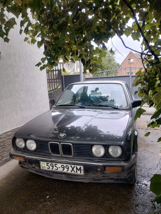 Автомобіль BMW 318I E30 1985
