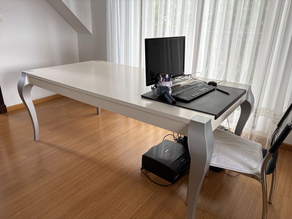 Stół marki mikołajczyk stan bardzo dobry, beige