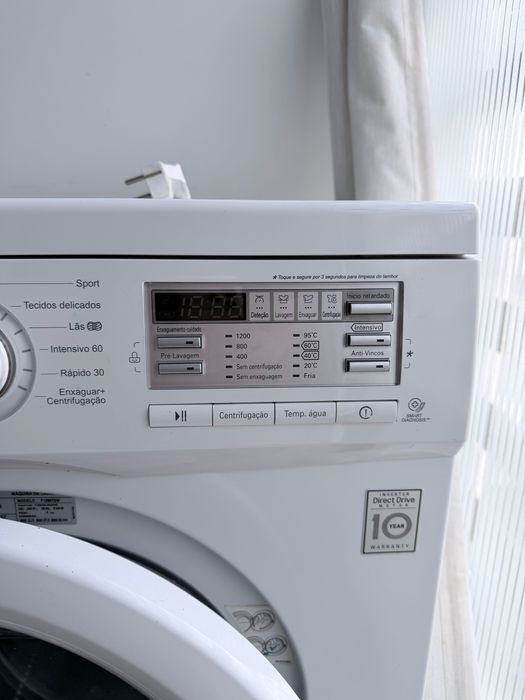 Máquina de Lavar Roupa LG F12B8TDW - Inverter Direct Drive 8kg