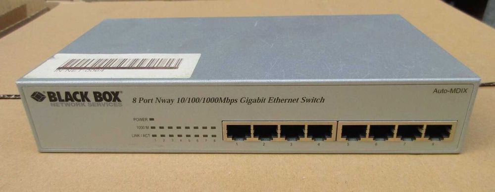 BLACK BOX network services 8 port 10/100/1000Mbit / Gigabit