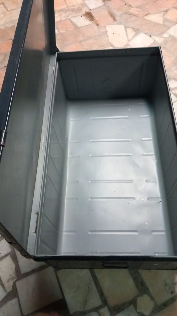 Mala antiga metal,baú de França 108x60x40 interior ótimo estado