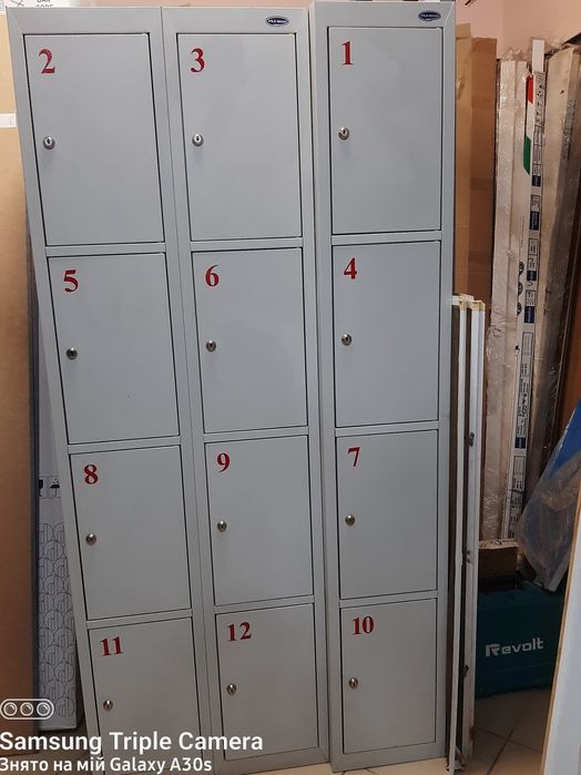 Шафи металеві в магазин