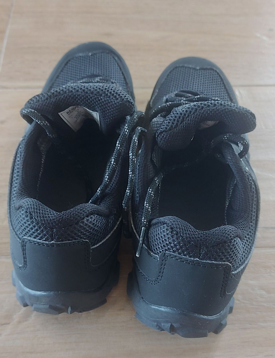 Buty trekkingowe czarne Regatta 38