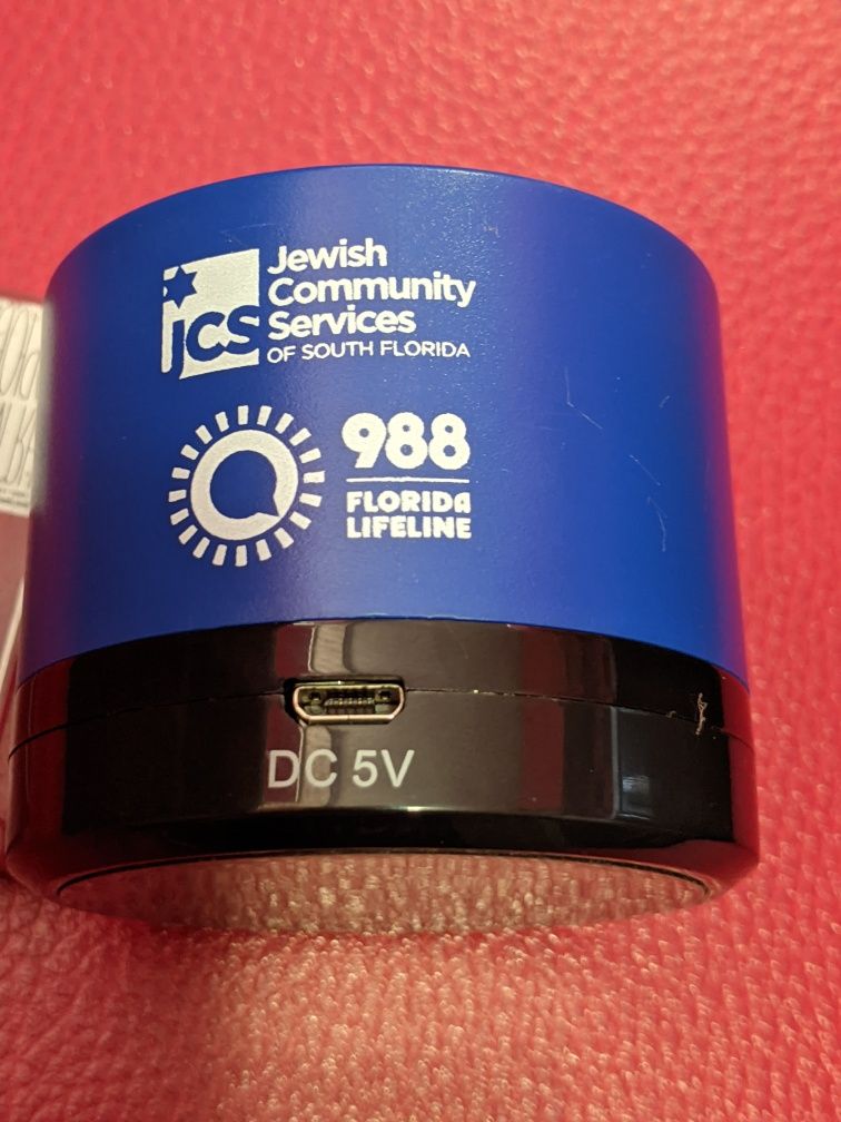 Bose Color. Bose Revolve.  Блютуз колонки.