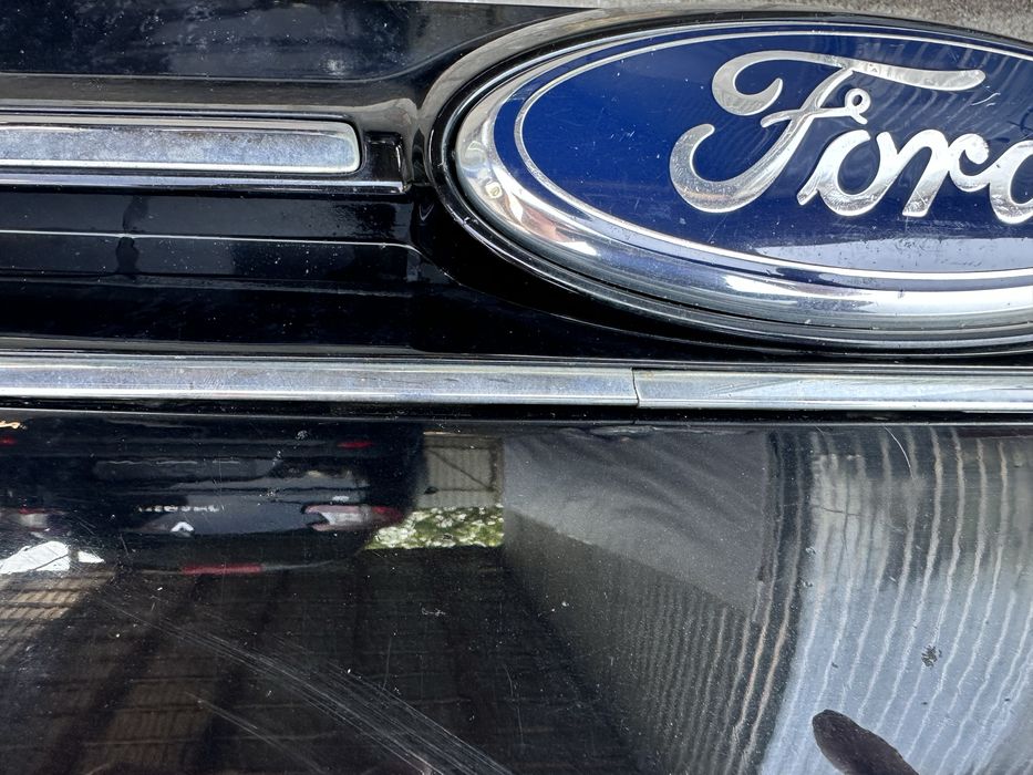 Бампер передний Ford C Max 2010-