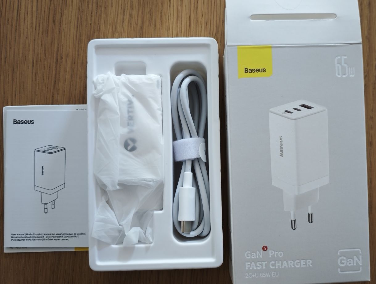Ładowarka Baseus GaN5 pro 65W Biała + Kabel USB-C 1m + gratis - Nowa!!
