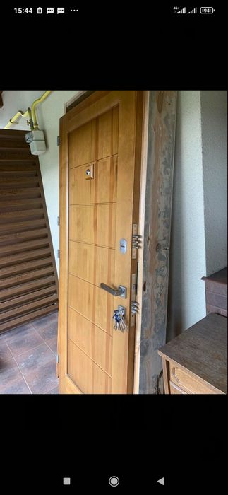 Двері вхідні та міжкімнатні з коробкою і лиштвою