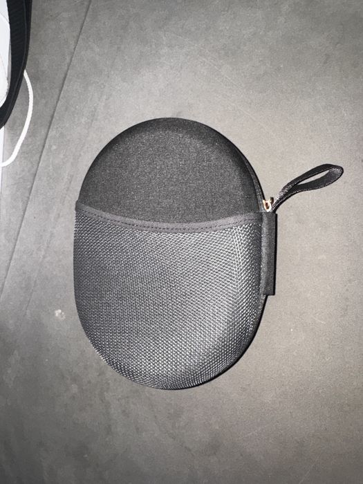 Sony XM4 com almofadas novas e as originais.