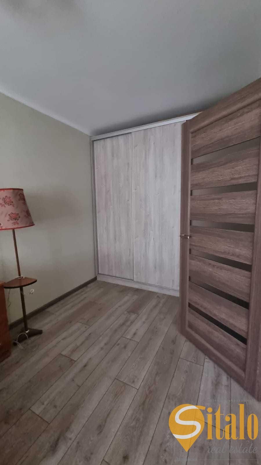 Продаж 2-х комнт. квартири вул. Михайла Гончаренка
