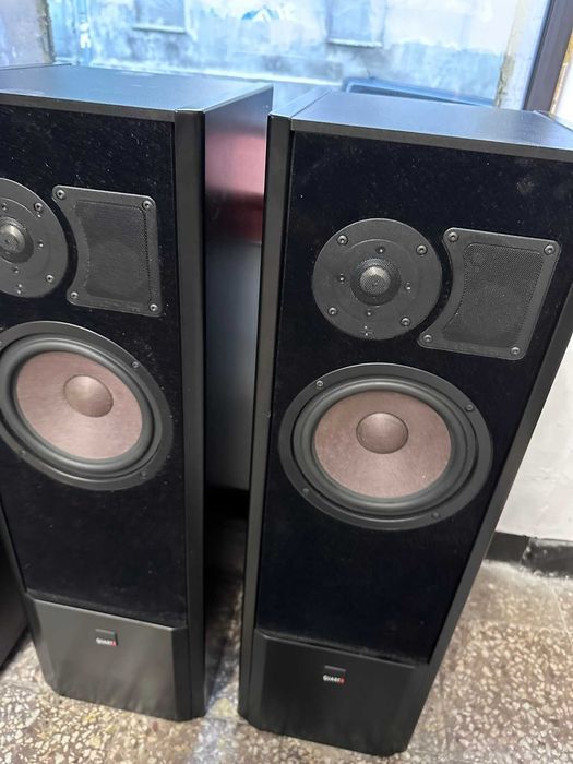 Kolumny podłogowe Quart 690MCS