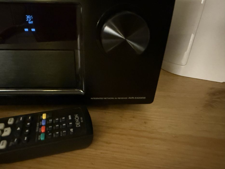 Amplituner Denon avr-x4200w w eleganckim stanie