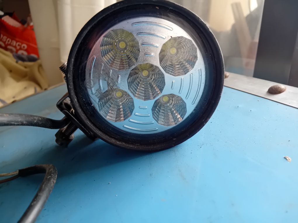 Varias peças de motorizada e moto