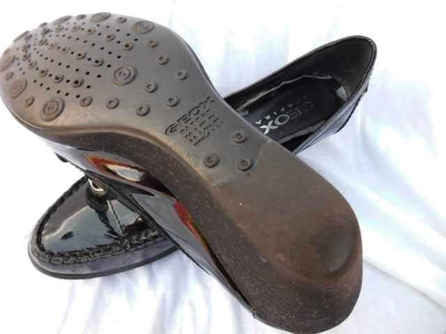 Geox Respira skórzane czółenka koturn 39