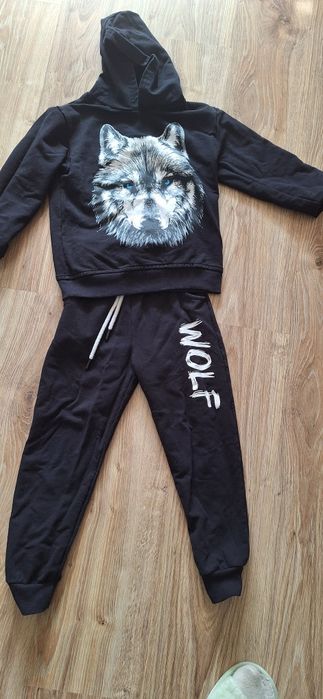 Dres z wilkiem dla chłopca