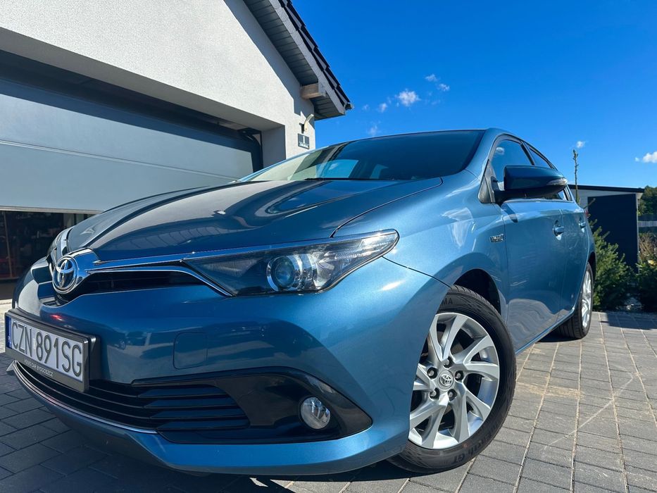 Toyota Auris 1.8 Hybryda/Kamera/Panorama/Ledy/Lift