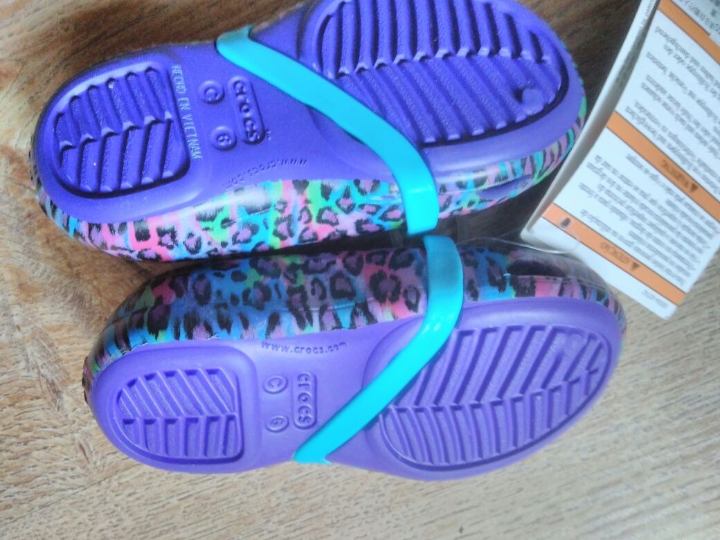 "Crocs", nowe, dziewczęce buty, oryginalne z USA, rozm.C6, Euro 22-23