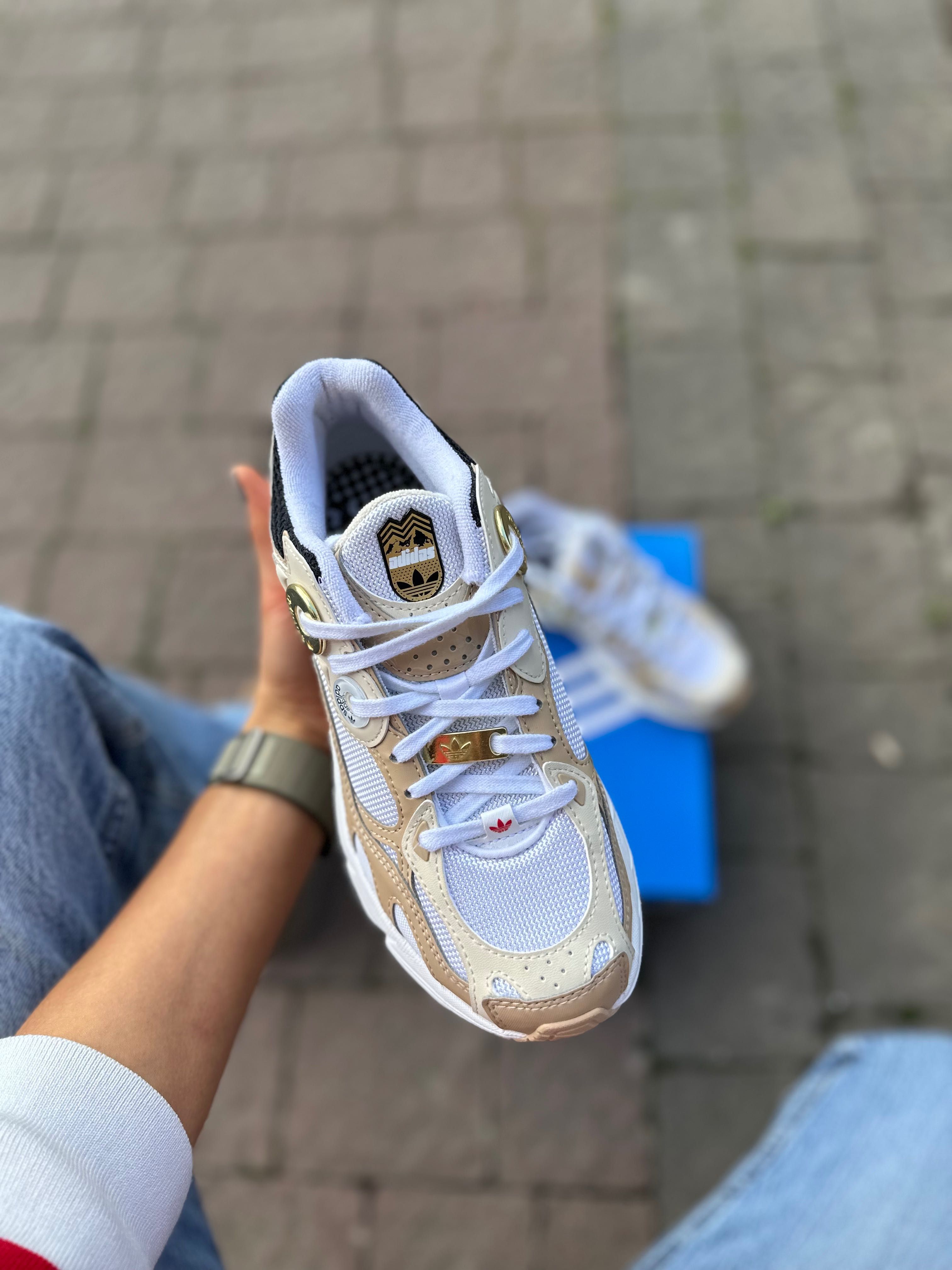 Оригінальні кросівки Adidas Astir W IF4831