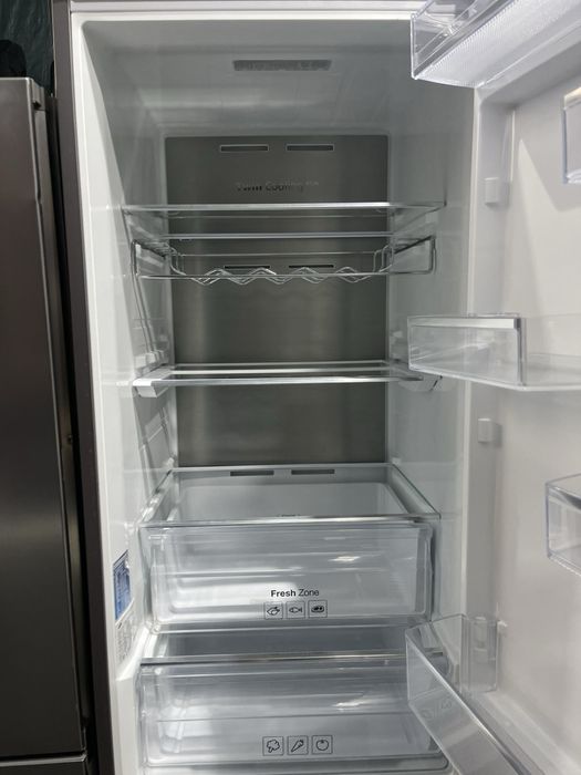 Холодильник Samsung